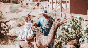 Les 5 conseils vestimentaires à suivre pour voyager au Maroc en toute élégance